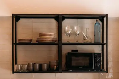 Una cocina o zona de cocina en Bodega Ecológica - Rioja Suites