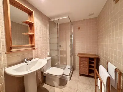 Un baño de BPirineos-Casa Chuanina