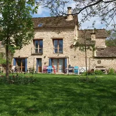 Casa Pirineos (ambos apartamentos)