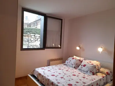Cama o camas de una habitación en Con encanto, buena ubicación, confort y parking - Aüt 2