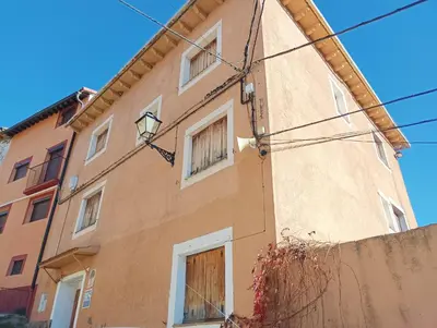 Edificio en el que se encuentra la casa o chalet