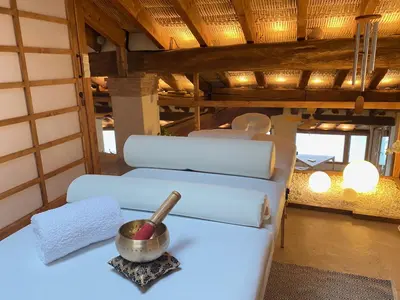 Cama o camas de una habitación en Palau de Miravet, casa monumento y galería de arte frente al río Ebro