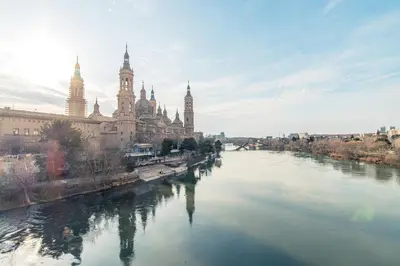 Vista de un río cerca de este apartamento