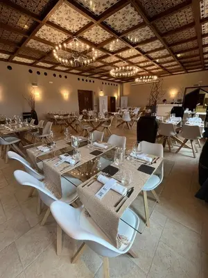 Un restaurante o sitio para comer en Tierra de Cubas