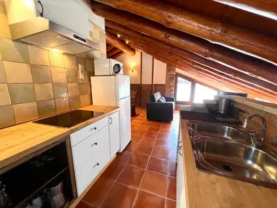Una cocina o zona de cocina en Apartaments Terraferma - L'Amfitriona