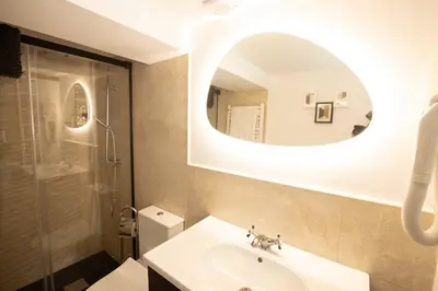 Un baño de Casa VIDOSA y Casa MAILO unidas