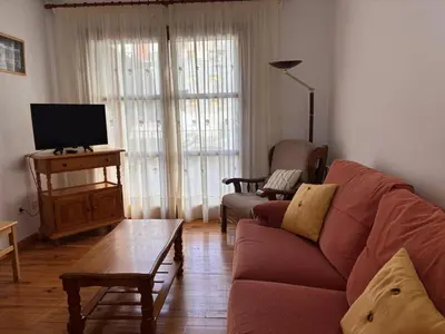 Una televisión o centro de entretenimiento en BPirineos-Labert