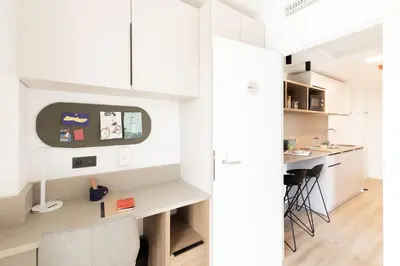 Una cocina o zona de cocina en Canvas Pamplona Plazaola