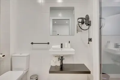 Un baño de Apartamento MYE 2 by Clabao