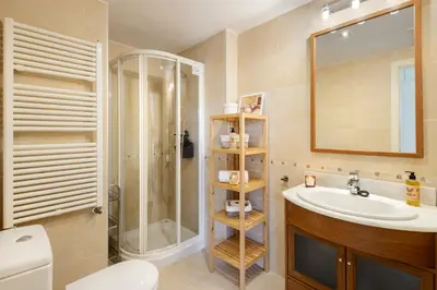 Un baño de Duplex Las Margas Vistas Montañas