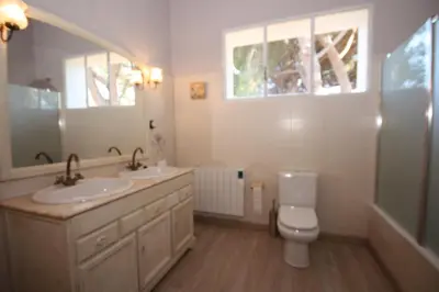 Un baño de Mas Perdiueta