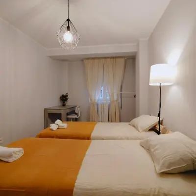 Cama o camas de una habitación en Quiet apartment near the Pilar