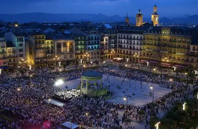 Clientes alojados en IRAIPE Pamplona Hostal Auto Check-in