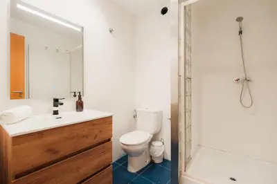 Un baño de Ático Cierzo | Nuevo Duplex Terraza | WiFi | 1 BR