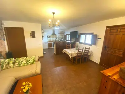 Una cocina o zona de cocina en Rustic botarell