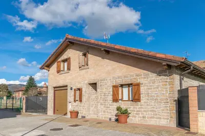 Edificio en el que se encuentra el chalet de montaña