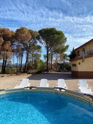 Piscina en o cerca de La Kolina Casa Rural