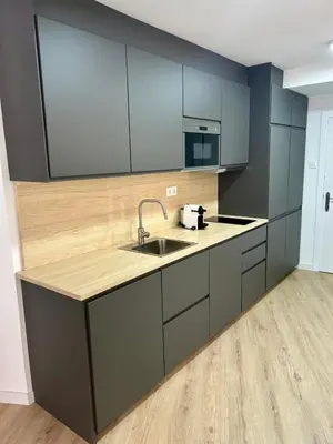 Una cocina o zona de cocina en BERENGUER HUESCA con parking