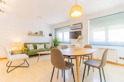 Zona de estar de Your Ideal Base to explore Zaragoza's delights
