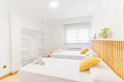 Cama o camas de una habitación en Your Ideal Base to explore Zaragoza's delights
