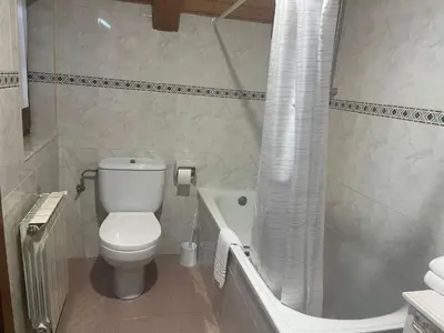 Un baño de Pensión Montarto