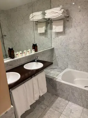 Un baño de Hospedería del Monasterio de Rueda