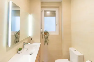 Un baño de Amplio apartamento a 5 min del centro de Pamplona