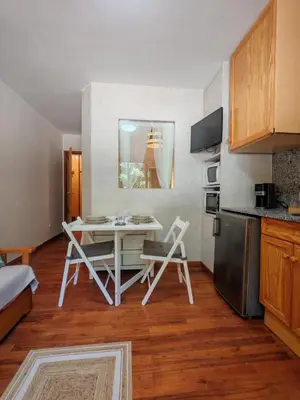 Una cocina o zona de cocina en Tu refugio cómodo y con piscina - Herbasabina 2