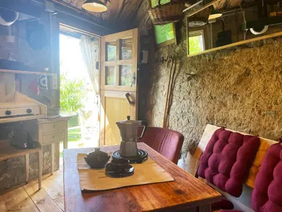 Una cocina o zona de cocina en Tiny House El Forn de La Pegatera