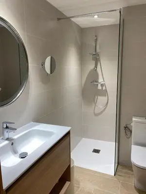 Un baño de Apartamentos con encanto entre naturaleza, rutas y bodegas - Casa Albañil