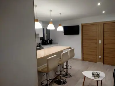 Una televisión o centro de entretenimiento en Excelente ubicacion