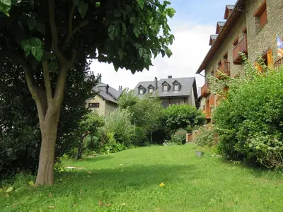Jardín al aire libre en Apartaments El Ribal