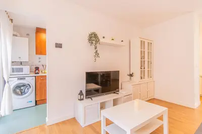 Una cocina o zona de cocina en Pyrenees Escape with Terrace and BBQ