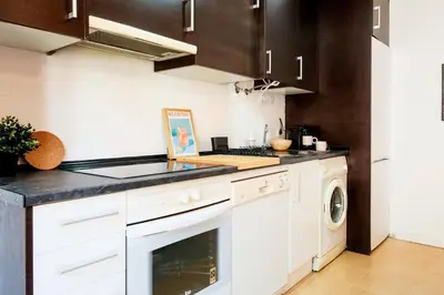 Una cocina o zona de cocina en Balloon House Casco Antiguo WiFi 4 Pax Nespresso