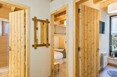 Cama o camas de una habitación en Eth Estel de Salardú--Casa con vistas de ensueño-Fibra Optica,5TV-Gran Chimenea