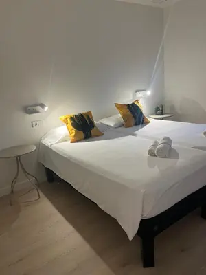 Cama o camas de una habitación en AVA Alojamientos Victoria Arnedo