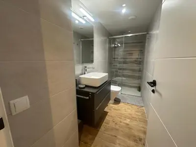 Un baño de B22 - Pedronet Bajo