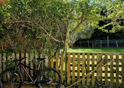 Plano de Bed in mixed dorm ideal for bikes and walkers on the camino