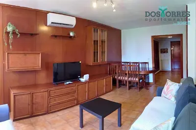 Una televisión o centro de entretenimiento en Dos Torres Nicanor Bussines