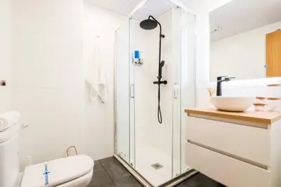 Un baño de Villa Forest Ideal Familias Casco Histórico Balcón