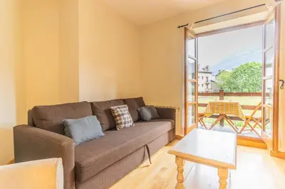 Zona de estar de Charming Pyrenean Flat with Terrace, Views & Pool