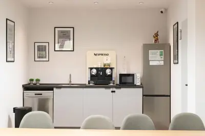 Una cocina o zona de cocina en Inkigo Rooms