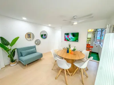 Una televisión o centro de entretenimiento en El Ebro del Pilar - Turistea
