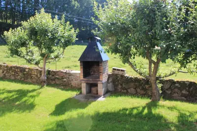 Jardín al aire libre en Casa Rural Mikelenea