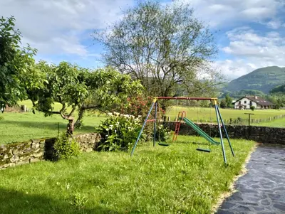Jardín al aire libre en Casa Rural Mikelenea