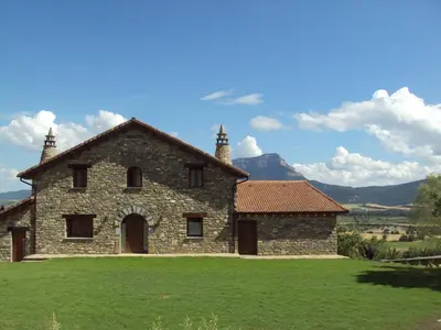 Paisaje cerca of this country house