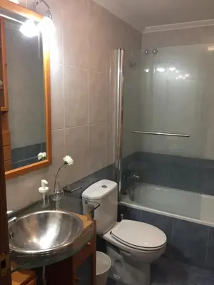 Un baño de Apartamento Peñaguda Estella by Clabao