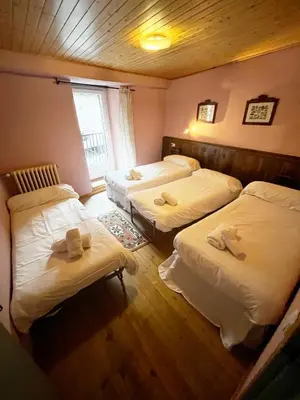 Cama o camas de una habitación en SNÖ Casa Pucurull