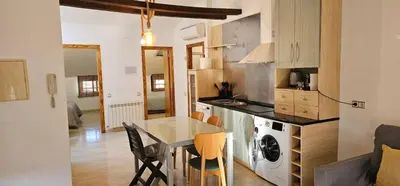Una cocina o zona de cocina en Cozy attic apartment
