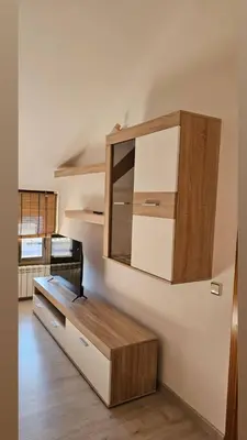 Una cocina o zona de cocina en Cozy attic apartment